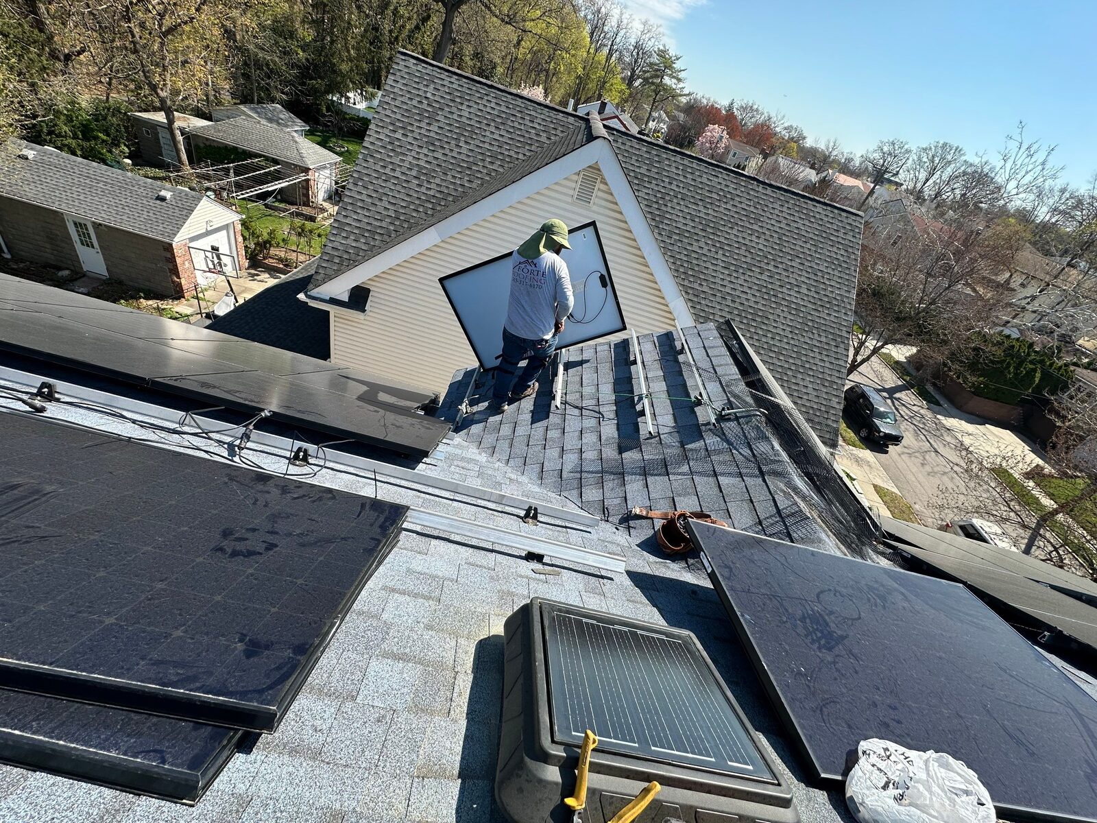 The Solar Glory NY crew working on a rooftop install